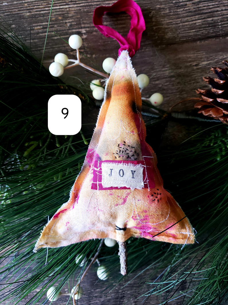 Christmas Tree Ornament no.9 JOY