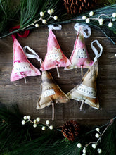 Load image into Gallery viewer, Christmas Tree Ornament no.16 LOVE