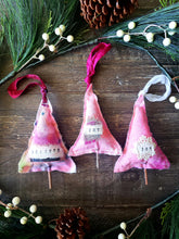 Load image into Gallery viewer, Christmas Tree Ornament no.27 JOY