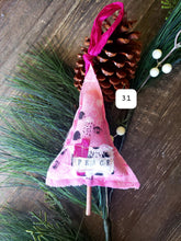 Load image into Gallery viewer, Christmas Tree Ornament no.31 PEACE
