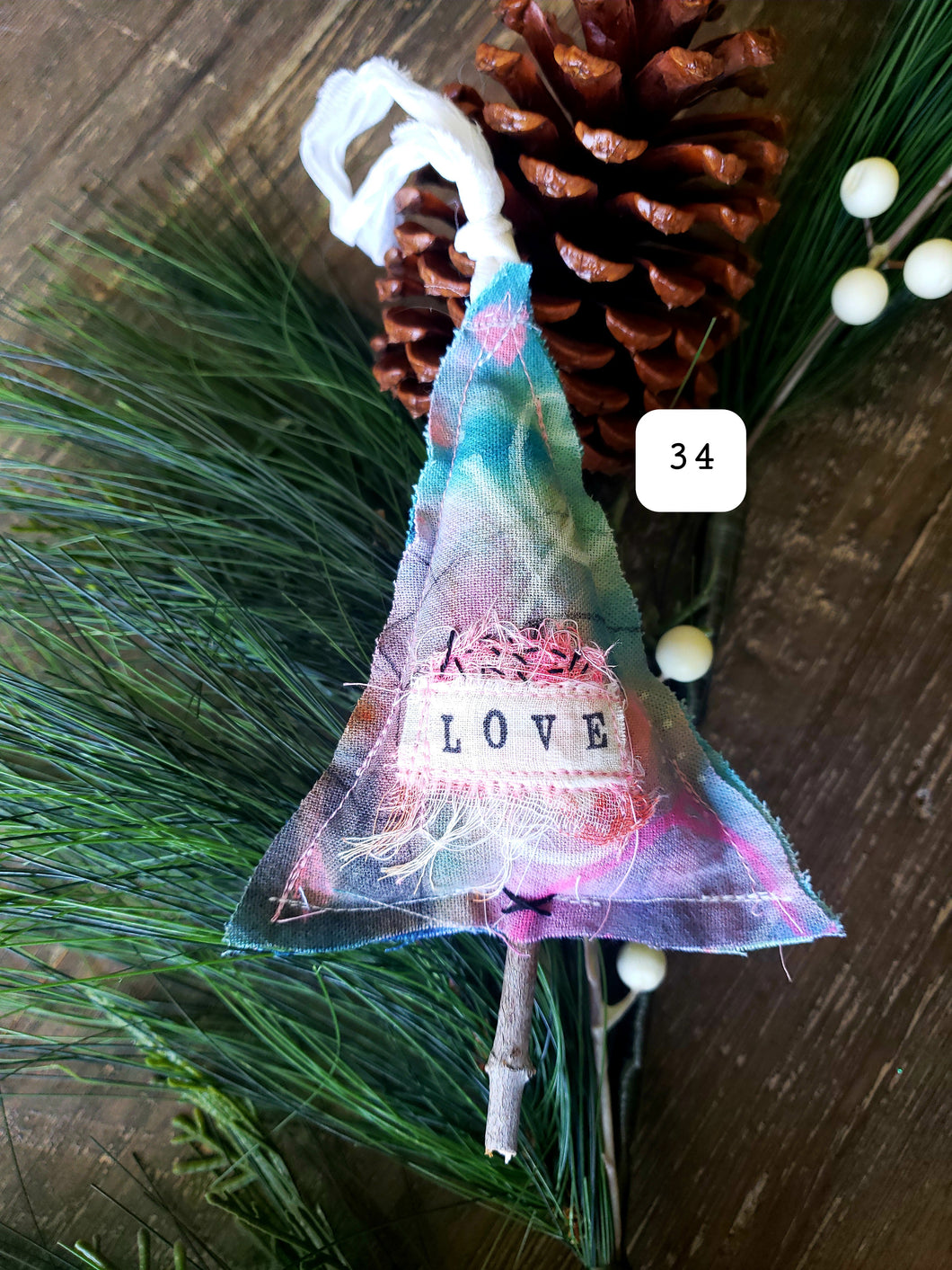 Christmas Tree Ornament no.34 LOVE