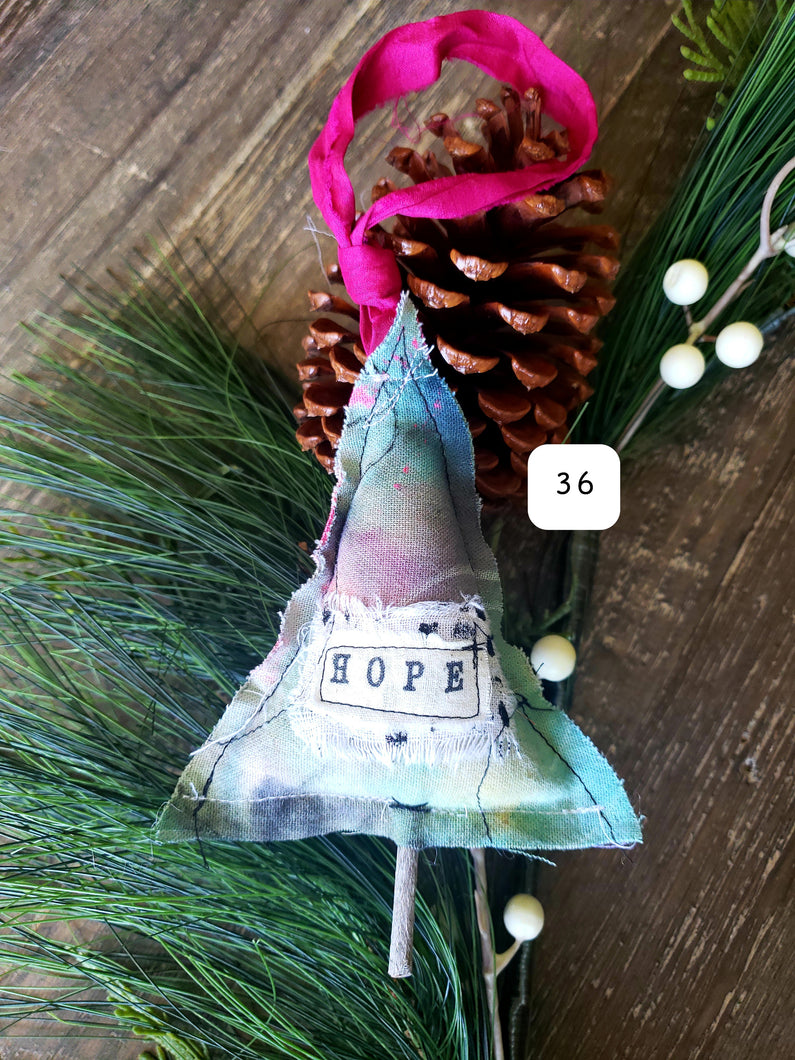 Christmas Tree Ornament no.36 HOPE